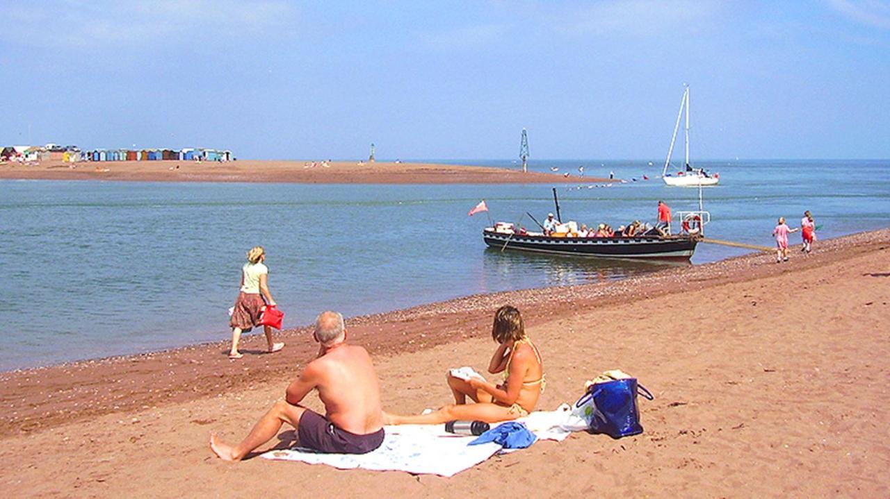 Beautiful Seaside One Bedroom Apartment Shaldon Bagian luar foto