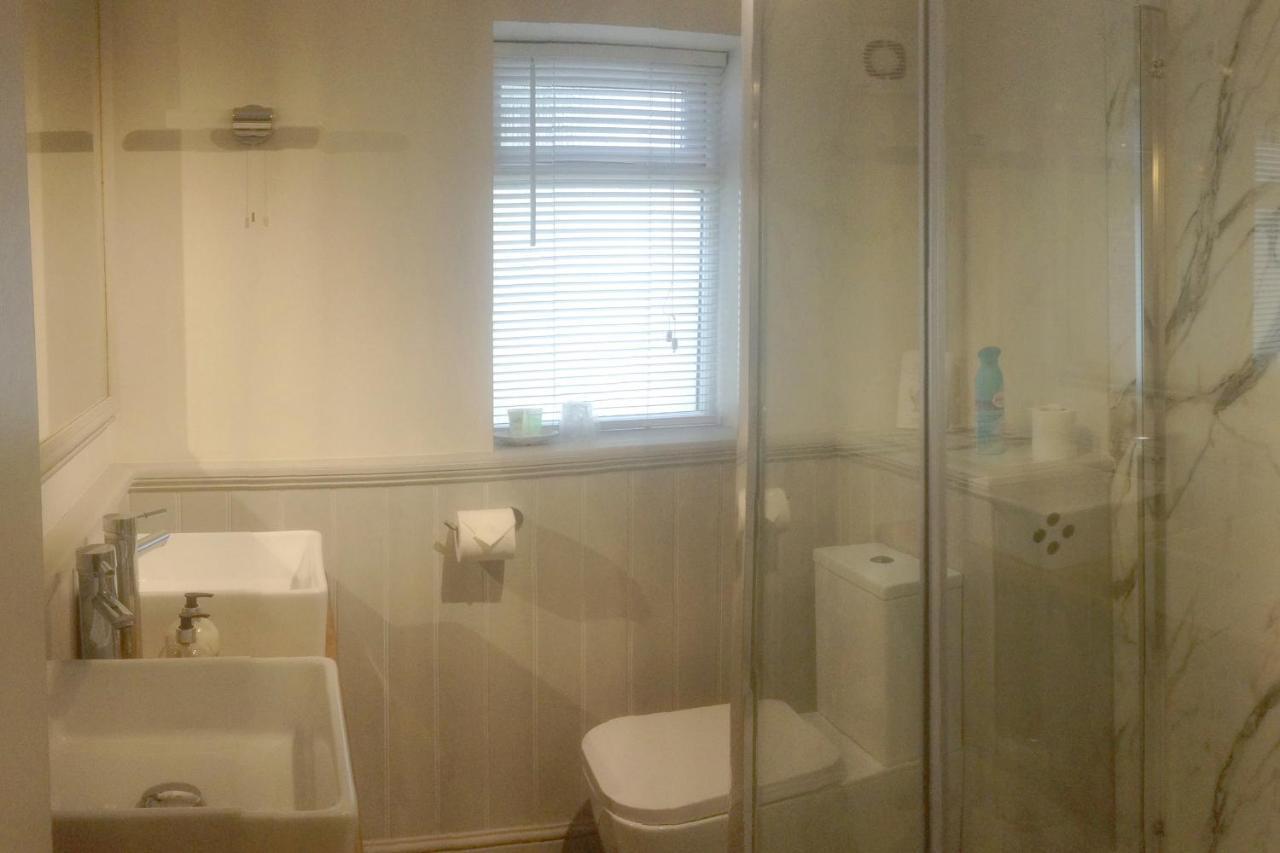 Beautiful Seaside One Bedroom Apartment Shaldon Bagian luar foto