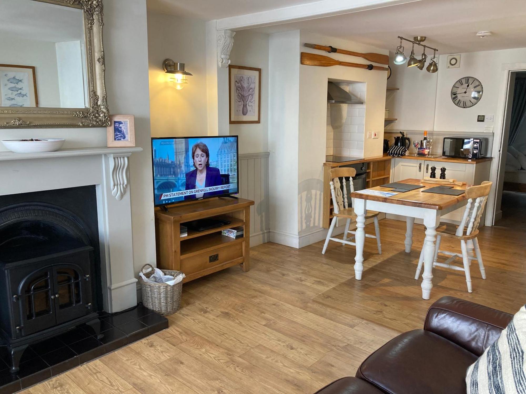 Beautiful Seaside One Bedroom Apartment Shaldon Bagian luar foto